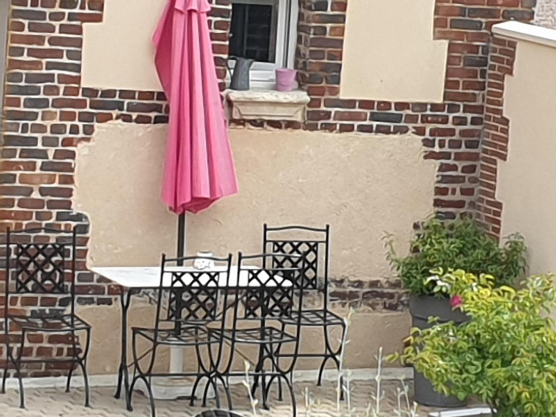 La Cour Apartment Honfleur Exterior photo